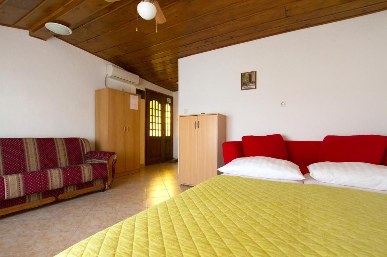 Apartment Milna 2461C Rukavac  Buitenkant foto